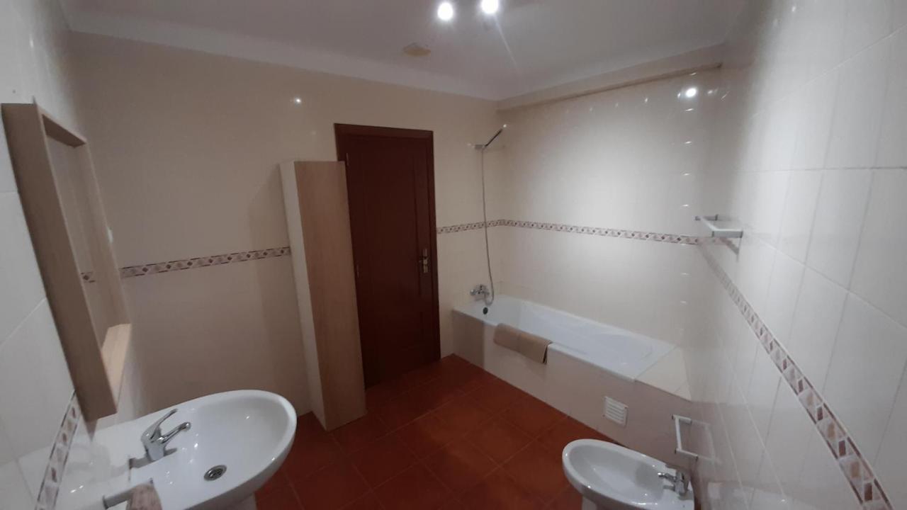 Porta Reguengos - Apartamento Moderno Alentejo Central Регенгуш-ди-Монсараш Экстерьер фото
